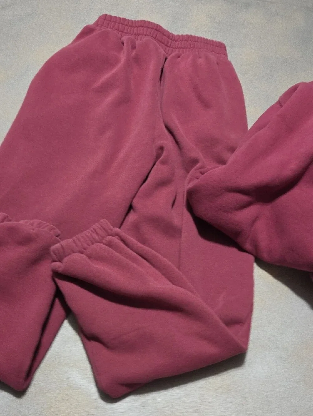 Cozy Maroon Hoodie & Joggers Set Top Is Small Bottoms Are Xs